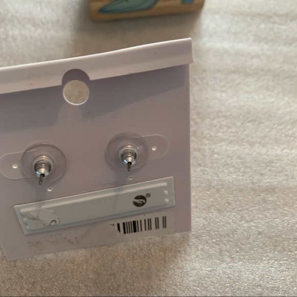 Ann Taylor Statement Earrings - Picture 5 of 5